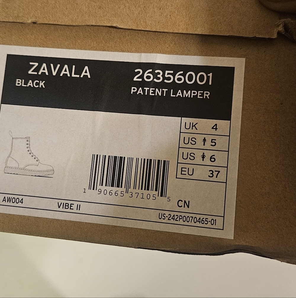 Dr Doc Martens Zavala 5M/6L. Black Air Wair Smooth Leather Combat Boots Patent - Picture 4 of 5